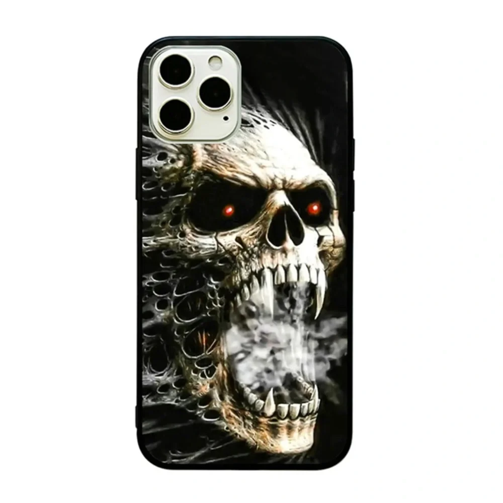 iPhone Smoking Skull Case